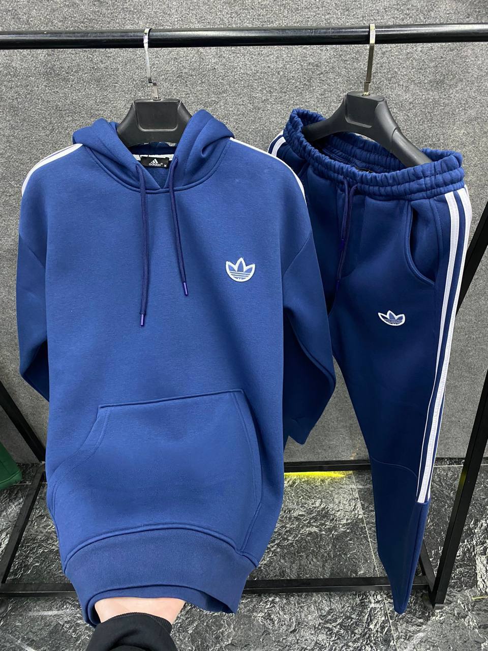 Trening Adidas Barbati Gros/Vatuit logo brodat