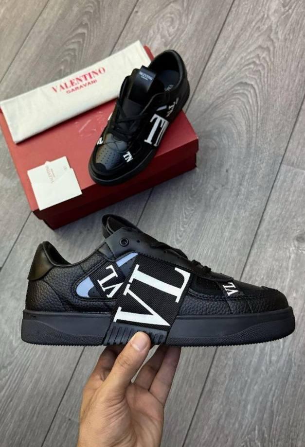 Adidas barbati Valentino