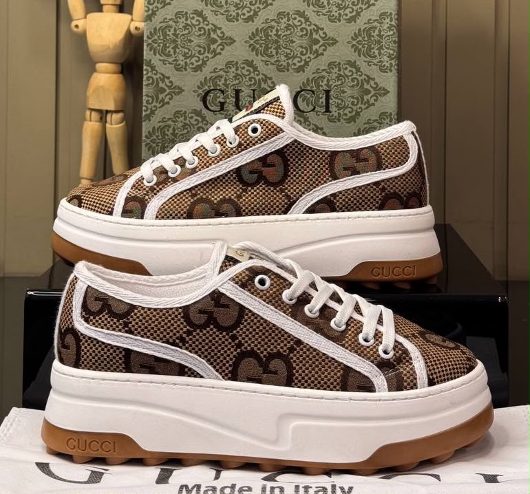 Adidas dama Gucci