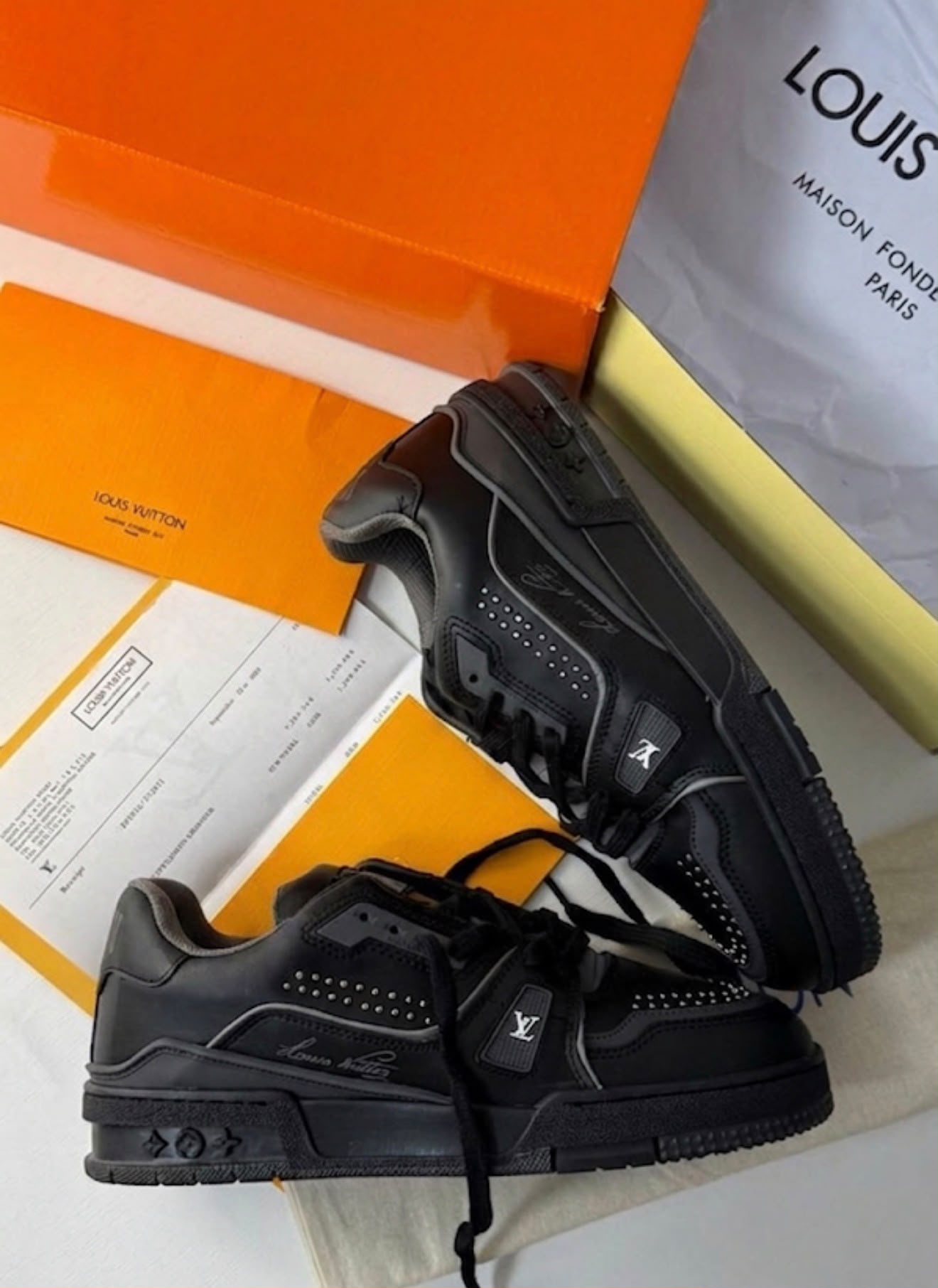 Adidas barbati Louis Vuitton